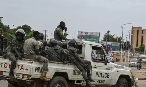 பிரான்ஸ் தூதர் உடனே வெளியேற வேண்டும்.. நைஜர் ராணுவ ஆட்சியாளர்கள் அதிரடி உத்தரவு