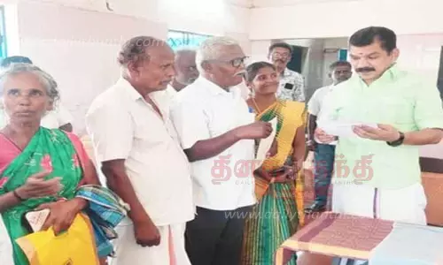 படப்பகுறிச்சியில் குறைதீர்க்கும் முகாம்: மேயா், துணை மேயர் பங்கேற்பு
