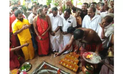 படையாத்தம்மன் கோவிலில் பாலாலயம் படையாத்தம்மன் கோவிலில் பாலாலயம்