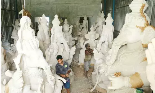 விழுப்புரம் பகுதியில்விநாயகர் சிலைகள் தயாரிப்பு பணி மும்முரம்