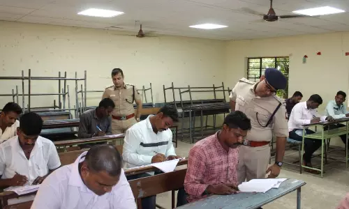 விழுப்புரத்தில்போலீஸ் சப்-இன்ஸ்பெக்டர் பணிக்கான எழுத்து தேர்வு:764 போலீஸ்காரர்கள் எழுதினர்