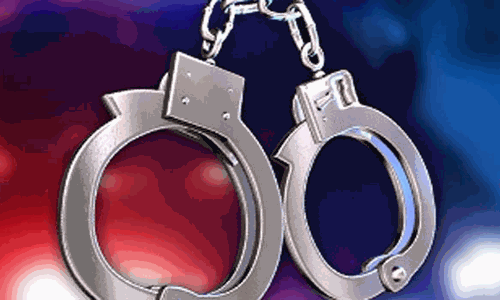 போடியில் இளம்பெண்ணை தாக்கிய கணவர் கைது