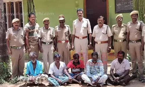 வனவிலங்குகளை வேட்டையாட முயற்சி; 5 ேபர் கைது