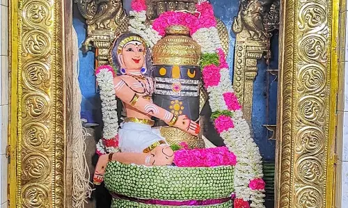 சிவன் கோவில்களில் சிறப்பு வழிபாடு