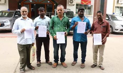 நீர்நிலை வாய்க்காலை ஆக்கிரமிக்க முயற்சி