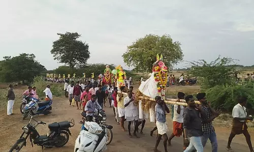 அய்யனார் கோவில் புரவி எடுப்பு விழா