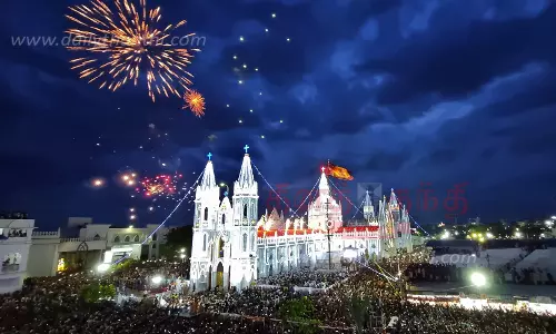 புனித ஆரோக்கிய மாதா பேராலய ஆண்டு திருவிழா கொடியேற்றத்துடன் தொடங்கியது