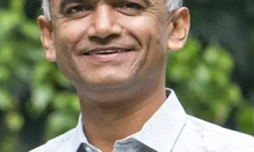 மங்களூருவில் அரசு அலுவலகங்களில் மந்திரி கிருஷ்ண பைரேகவுடா திடீர் ஆய்வு மங்களூருவில் அரசு அலுவலகங்களில் மந்திரி கிருஷ்ண பைரேகவுடா திடீர் ஆய்வு