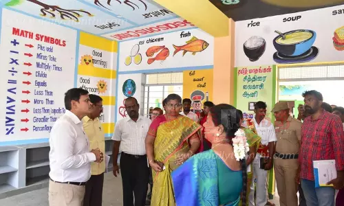 வளர்ச்சி திட்ட பணிகளை விரைந்து முடிக்க வேண்டும்