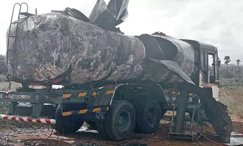 டேங்கர் லாரி வெடித்து வடமாநில தொழிலாளி பலி