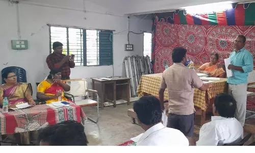 3 மாதமாக எந்த பணியும் நடக்கவில்லை 3 மாதமாக எந்த பணியும் நடக்கவில்லை