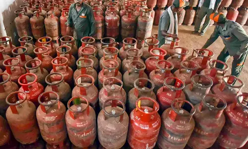 மக்கள் சுமை குறைப்பா? தேர்தல் எதிர்பார்ப்பா?