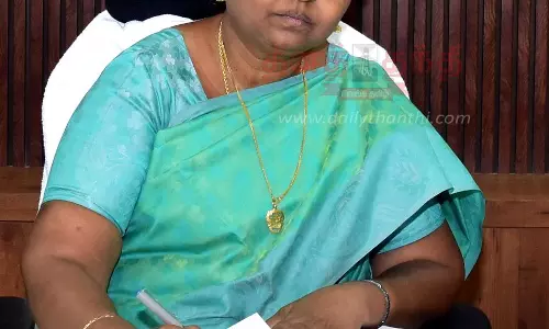 வலைகள், பரிசல்கள் வாங்க மீனவர்கள் விண்ணப்பிக்கலாம்