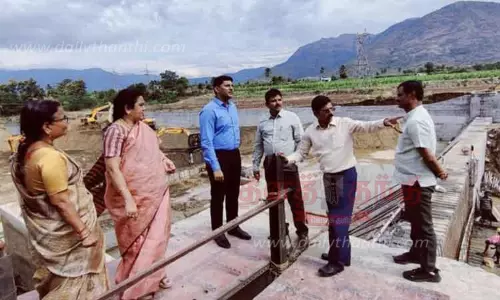 மதுரை மாநகராட்சி மேயர், அதிகாரிகள் ஆய்வு