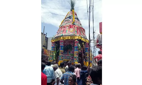 மாரியம்மன் கோவில் தேரோட்டம்