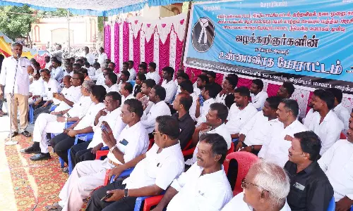3 குற்றவியல் சட்டங்களை பெயர் மாற்றுவதற்கு எதிர்ப்பு:  விழுப்புரத்தில் வக்கீல்கள் உண்ணாவிரதம்