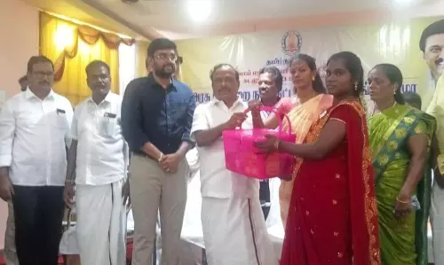 ரூ.1 கோடியில் நலத்திட்ட உதவிகள்: அமைச்சர் சி.வெ.கணேசன் வழங்கினார் ரூ.1 கோடியில் நலத்திட்ட உதவிகள்: அமைச்சர் சி.வெ.கணேசன் வழங்கினார்