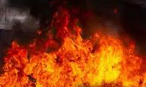 பிரிந்து சென்ற கணவர் தொந்தரவு: போலீஸ் கமிஷனர் அலுவலகத்தில் பெண் தீக்குளிக்க முயற்சி