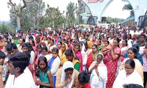 புனித ஆரோக்கிய மாதா ஆலயத்தில் நற்கருணை பவனி