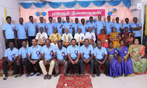 முன்னாள் மாணவர்கள் சந்திப்பு முன்னாள் மாணவர்கள் சந்திப்பு