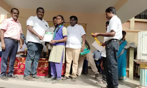 குறுவட்ட அளவிலான போட்டியில் வெற்றி பெற்றவர்களுக்கு பரிசு