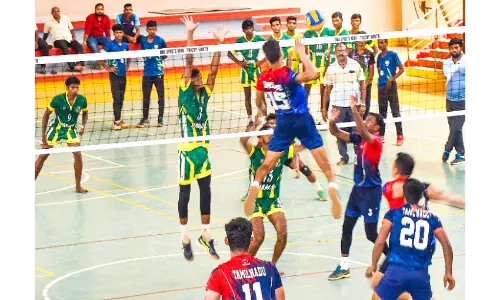 மாநில அளவிலான வாலிபால் போட்டி