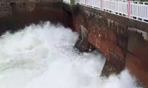 பவானிசாகர் அணையில் இருந்து கீழ்பவானி வாய்க்காலில் வினாடிக்கு 2,300 கனஅடி தண்ணீர் திறப்பு