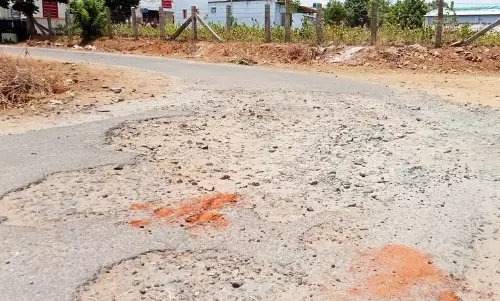 சேதமடைந்த சாலை சீரமைக்கப்படுமா?