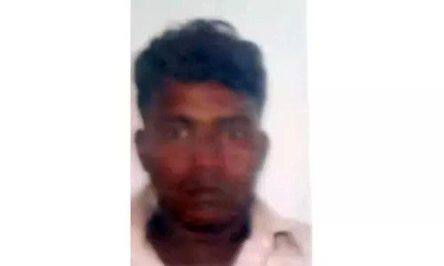 ரெயில் முன் பாய்ந்து பெயிண்டர் தற்கொலை