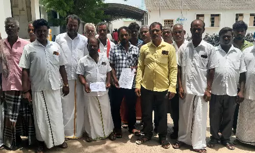 லா.கூடலூர் ஊராட்சியை 2 ஆக பிரிக்க வேண்டும்