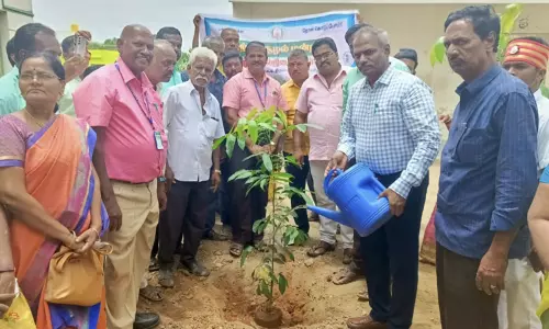 எங்கள் பள்ளி மிளிரும் பள்ளி திட்டம்