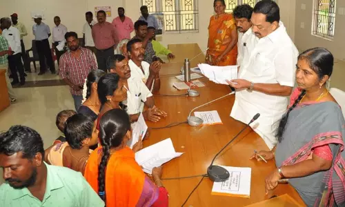 போட்டித்தேர்வில் வெற்றிபெறுவதற்கு முயற்சி மேற்கொள்ள வேண்டும் போட்டித்தேர்வில் வெற்றிபெறுவதற்கு முயற்சி மேற்கொள்ள வேண்டும்