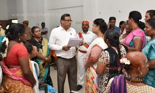 சேலம் கலெக்டர் அலுவலகத்தில்திருநங்கைகள் குறைதீர்க்கும் கூட்டம்