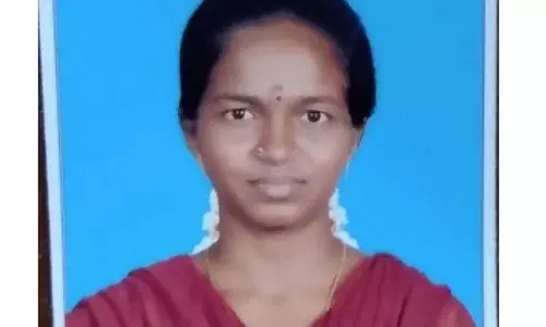 விக்கிரவாண்டி அருகேகார் மோதி கர்ப்பிணி சாவுகணவருக்கு தீவிர சிகிச்சை