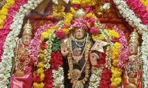 குமரமுருகன் மலைக்கோவிலில் சிறப்பு  பூஜை