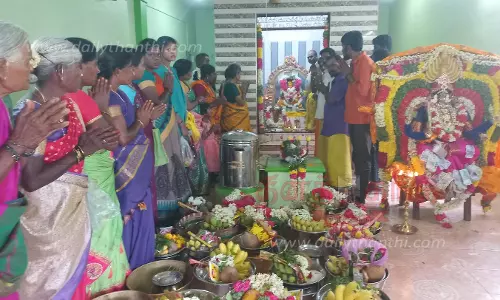 தலைவாசலில்குச்சி கொளுத்தி அம்மன் கோவில் திருவிழா தலைவாசலில்குச்சி கொளுத்தி அம்மன் கோவில் திருவிழா