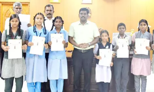 திருக்குறள் ஒப்புவிக்கும் போட்டியில் பரிசு பெற்ற பள்ளி மாணவ-மாணவிகள் விவரம்