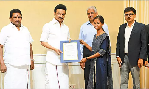 மீன்துறை ஆய்வாளர் பணியிடத்திற்கு தேர்வு செய்யப்பட்ட 65 பேருக்கு பணி நியமன ஆணைகள்: முதல்-அமைச்சர் வழங்கினார்