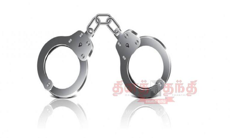 சீர்காழியில் செல்போன் திருடியவர் கைது