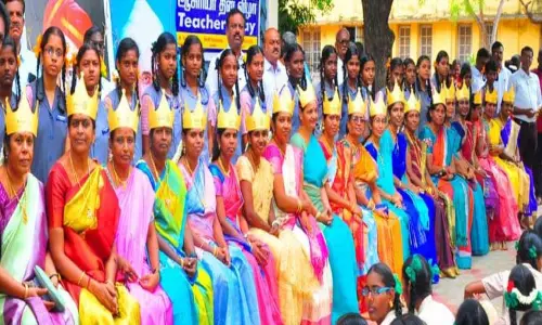 கோவில்பட்டி அரசு பள்ளியில்ஆசிரியர் தினவிழா கோவில்பட்டி அரசு பள்ளியில்ஆசிரியர் தினவிழா