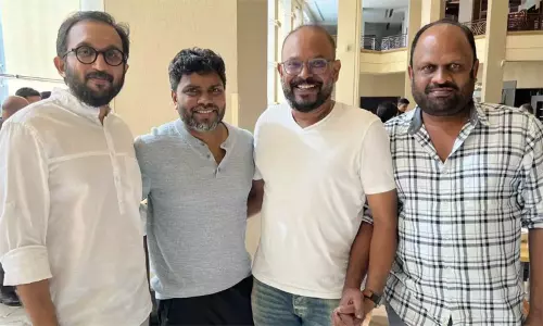 பிரபலங்களை சந்தித்த வெங்கட் பிரபு.. இதுதான் காரணம் பிரபலங்களை சந்தித்த வெங்கட் பிரபு.. இதுதான் காரணம்