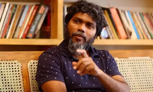 சனாதனம் குறித்து உதயநிதி பேசியதை வரவேற்கிறோம்- பா.இரஞ்சித் சனாதனம் குறித்து உதயநிதி பேசியதை வரவேற்கிறோம்- பா.இரஞ்சித்