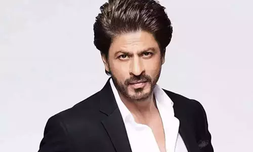 எனது மகன் விருப்பத்துக்காகவே ஆக்ஷன் படங்களில் நடிக்கிறேன் -ஷாருக்கான் எனது மகன் விருப்பத்துக்காகவே ஆக்ஷன் படங்களில் நடிக்கிறேன் -ஷாருக்கான்