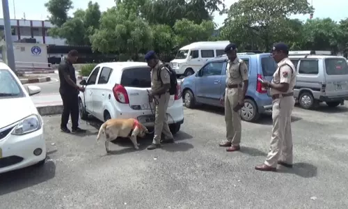 திண்டுக்கல் ரெயில் நிலையத்தில் வெடிகுண்டு சோதனை