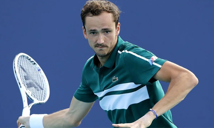 அமெரிக்க ஓபன் டென்னிஸ்; ஆண்கள் ஒற்றையர் பிரிவில் மெத்வதேவ் அரையிறுதி சுற்றுக்கு முன்னேற்றம்..!!