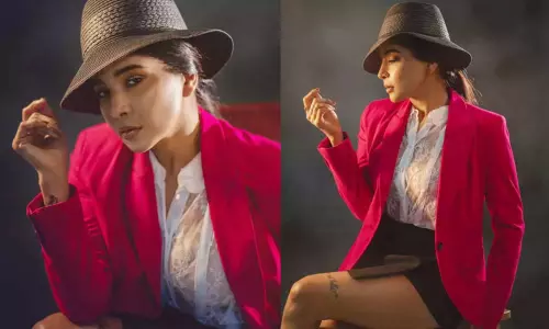 வித்தியாசமான வேடங்களில் ரசிகர்கள் மனதை கொள்ளை கொள்ளும் சாக்ஷி அகர்வால் வித்தியாசமான வேடங்களில் ரசிகர்கள் மனதை கொள்ளை கொள்ளும் சாக்ஷி அகர்வால்