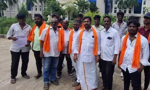 சனாதன தர்மத்தை பற்றி அவதூறாக பேசிய அமைச்சர்கள் மீது இந்து மக்கள் கட்சியினர் புகார்