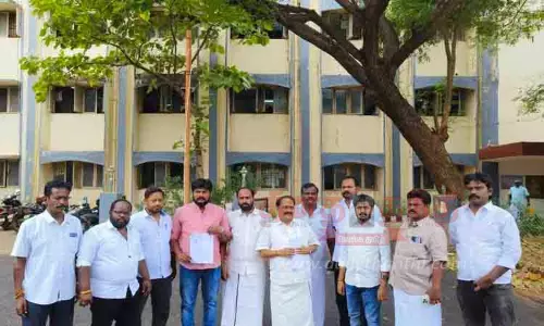 உதயநிதி ஸ்டாலின் தலைக்கு ரூ.10 கோடி என அறிவித்த சாமியார் மீது போலீசில் புகார்