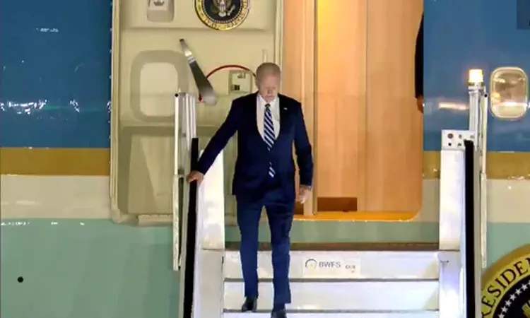 ஜி20 மாநாட்டில் பங்கேற்க இந்தியா வந்தடைந்தார்... ... ஜி20 உச்சி மாநாடு: பைடனுடனான சந்திப்பு பயனுள்ளதாக இருந்தது- பிரதமர் மோடி ஜி20 மாநாட்டில் பங்கேற்க இந்தியா வந்தடைந்தார்... ... ஜி20 உச்சி மாநாடு: பைடனுடனான சந்திப்பு பயனுள்ளதாக இருந்தது- பிரதமர் மோடி