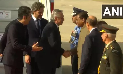 டெல்லி வந்தடைந்தார் அர்ஜென்டினா அதிபர் ஆல்பர்டோ பெர்னாண்டஸ்..! டெல்லி வந்தடைந்தார் அர்ஜென்டினா அதிபர் ஆல்பர்டோ பெர்னாண்டஸ்..!